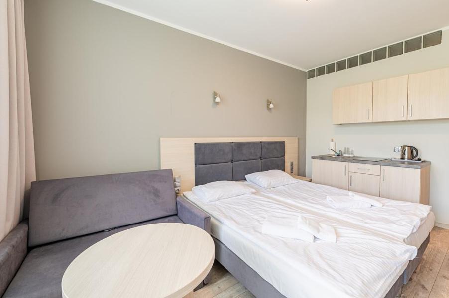 Horyzont Apartamenty- 50M Od Morza!!!Apartamenty Prywatne W Family Dominikana- Self Check In เชียโนเซตี ภายนอก รูปภาพ