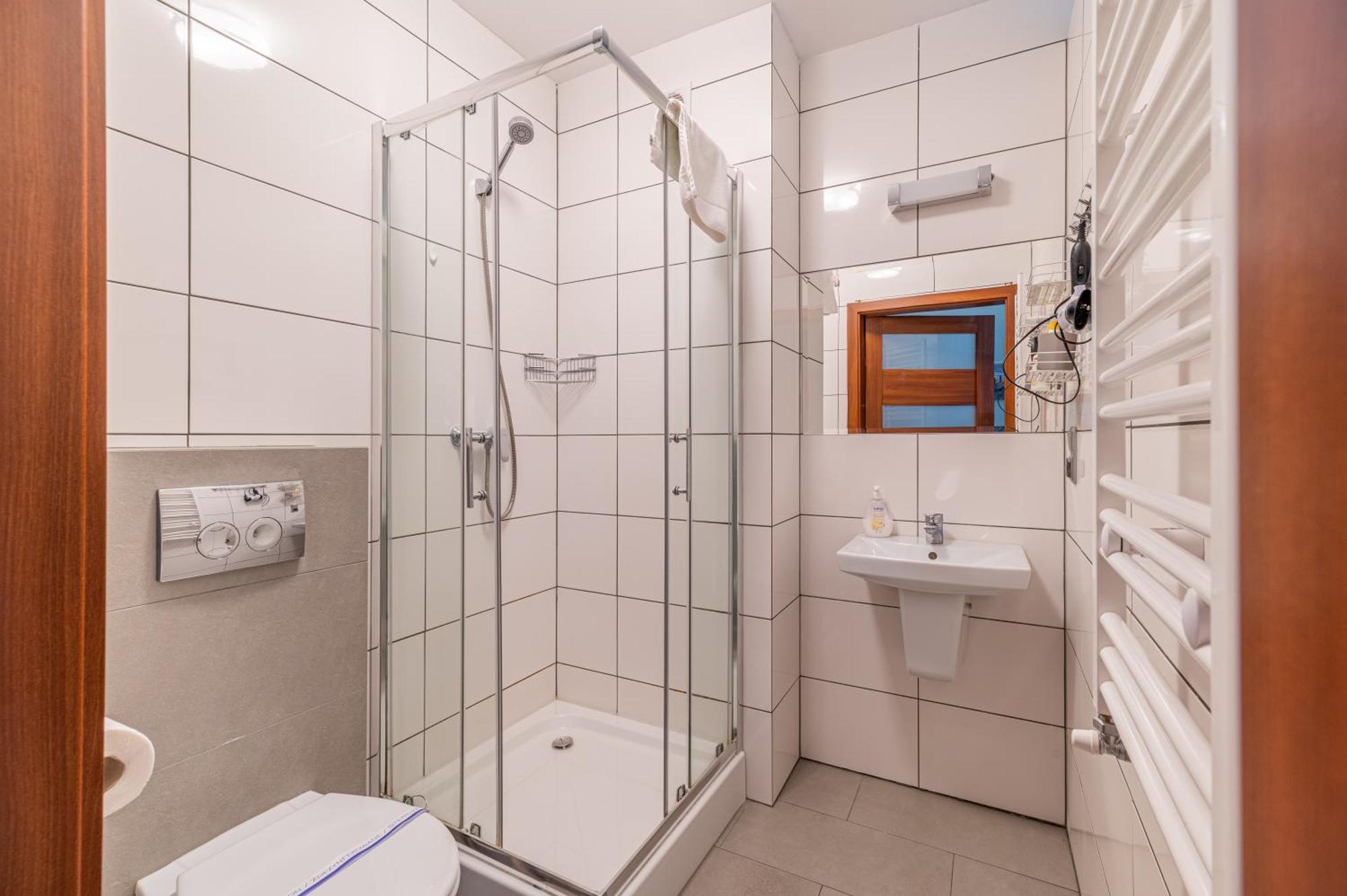 Horyzont Apartamenty- 50M Od Morza!!!Apartamenty Prywatne W Family Dominikana- Self Check In เชียโนเซตี ภายนอก รูปภาพ