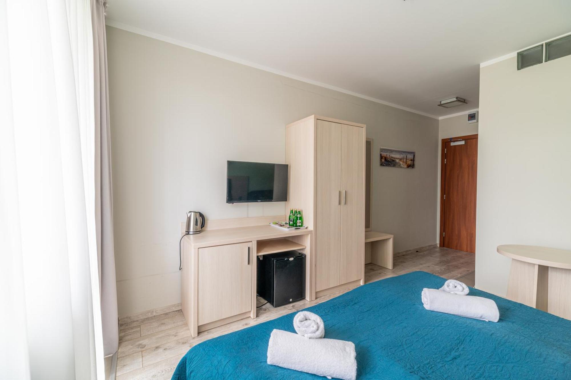 Horyzont Apartamenty- 50M Od Morza!!!Apartamenty Prywatne W Family Dominikana- Self Check In เชียโนเซตี ภายนอก รูปภาพ